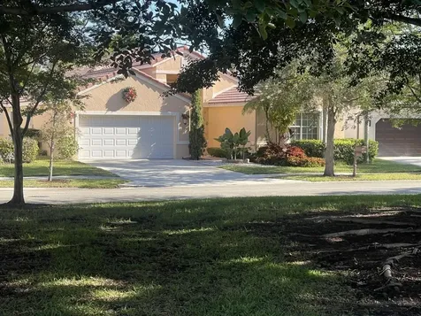 512 Cameron Drive Weston FL 33326