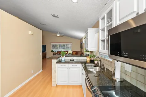 412 Cameron Weston FL 33326