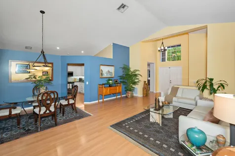 512 Cameron Drive Weston FL 33326