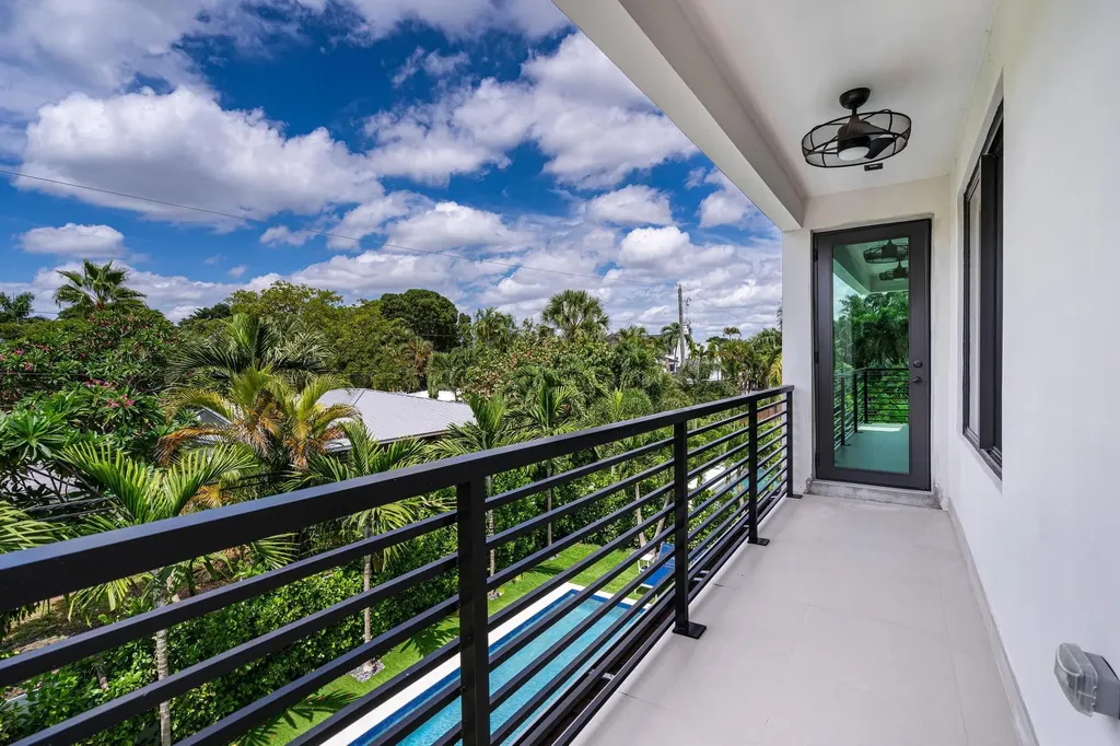 719 N Victoria Park Road Fort Lauderdale FL 33304