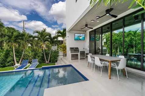 719 N Victoria Park Road Fort Lauderdale FL 33304