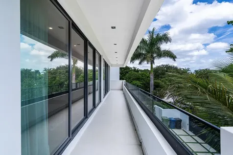 719 N Victoria Park Road Fort Lauderdale FL 33304