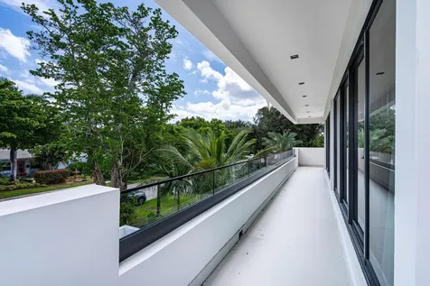 719 N Victoria Park Road Fort Lauderdale FL 33304