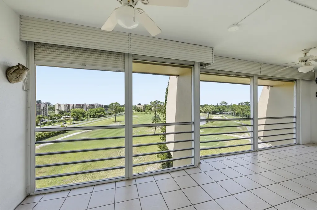 3836 Via Poinciana Greenacres FL 33467