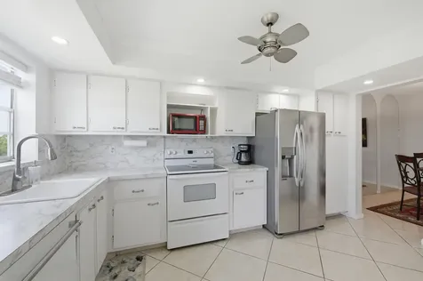3836 Via Poinciana Greenacres FL 33467