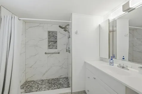3836 Via Poinciana Greenacres FL 33467