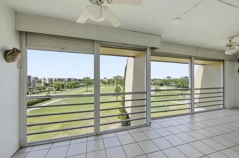 3836 Via Poinciana Greenacres FL 33467