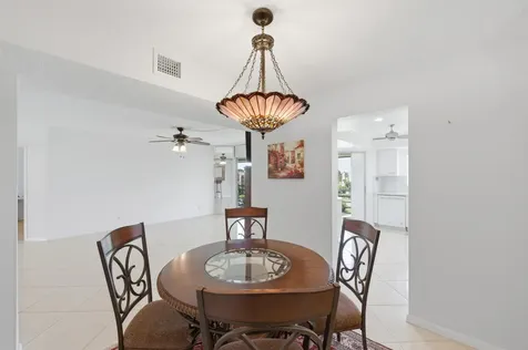3836 Via Poinciana Greenacres FL 33467