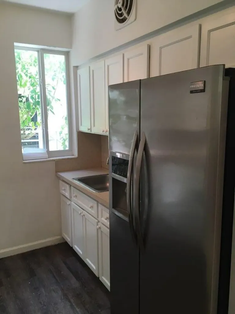 3921 N Meridian Avenue Miami Beach FL 33140