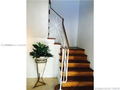 3921 N Meridian Avenue Miami Beach FL 33140