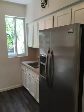 3921 N Meridian Avenue Miami Beach FL 33140