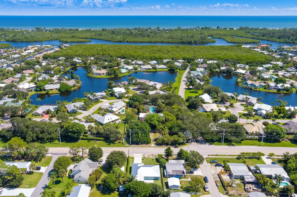 10600 SE Gomez Avenue Hobe Sound FL 33455