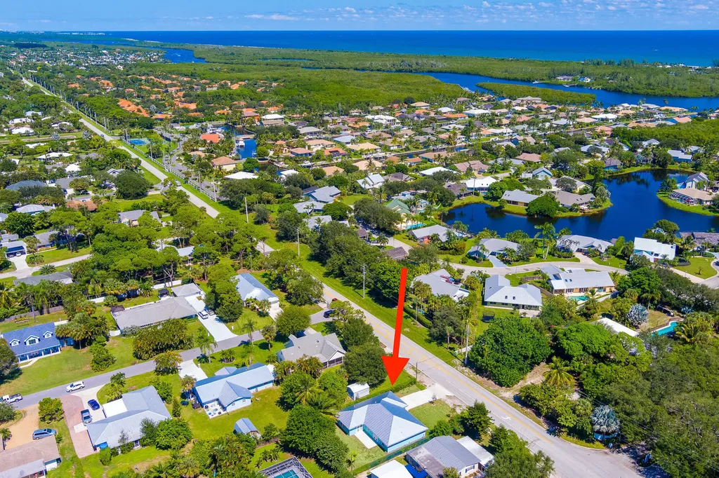 10600 SE Gomez Avenue Hobe Sound FL 33455