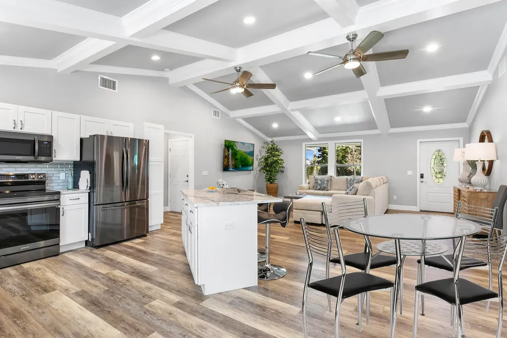 10600 SE Gomez Avenue Hobe Sound FL 33455