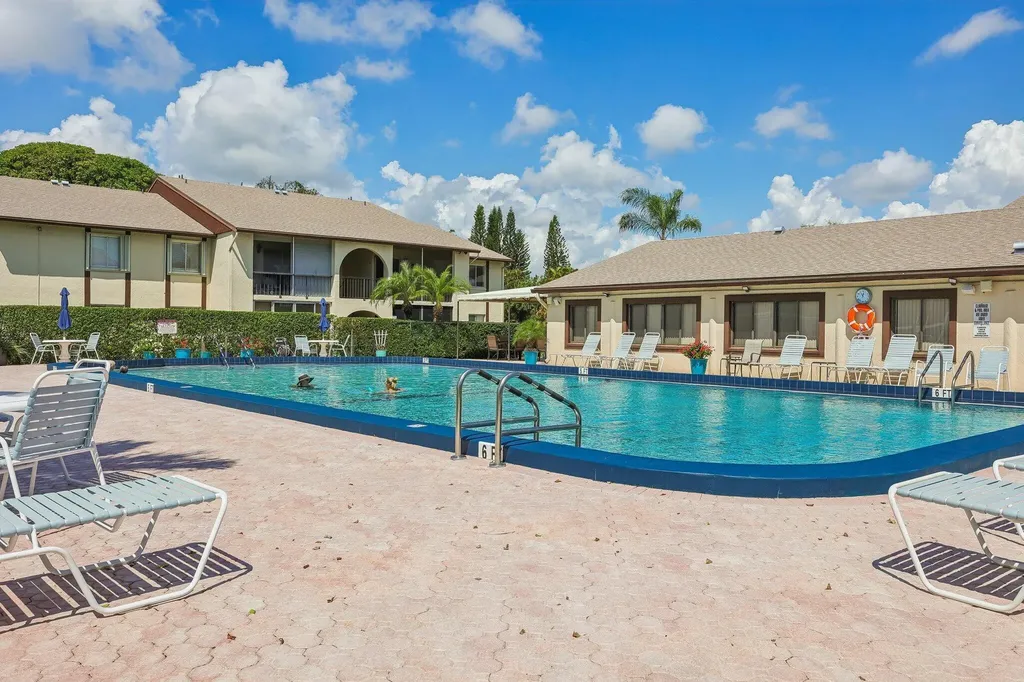 5773 La Paseos Drive Greenacres FL 33463