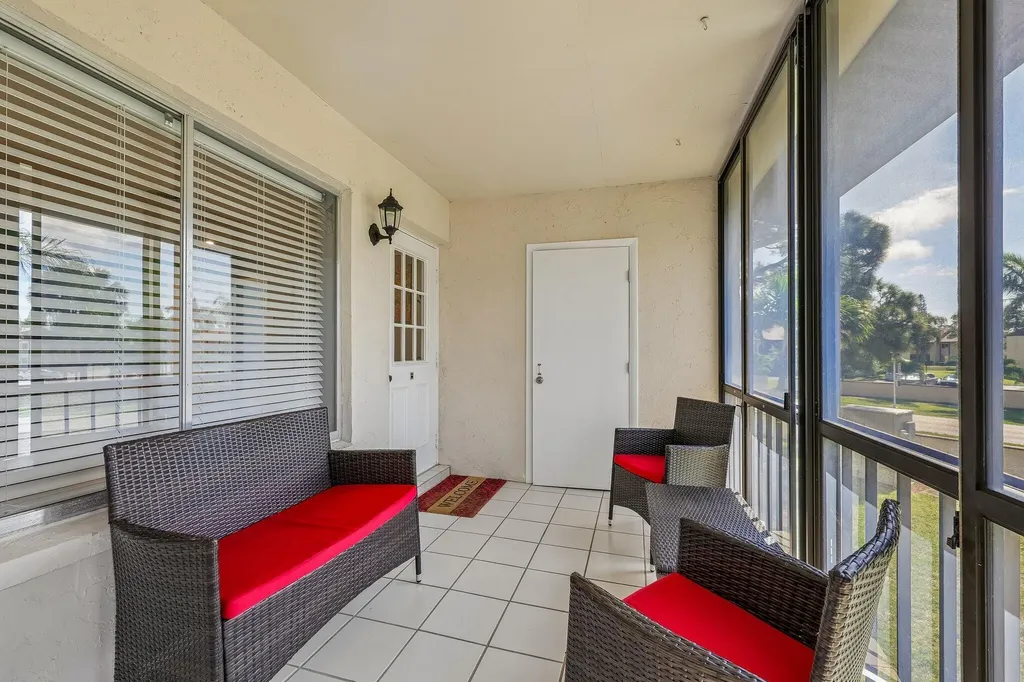 5773 La Paseos Drive Greenacres FL 33463