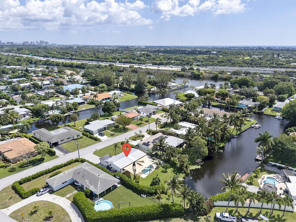 1510 Carandis Circle Lake Clarke Shores FL 33406