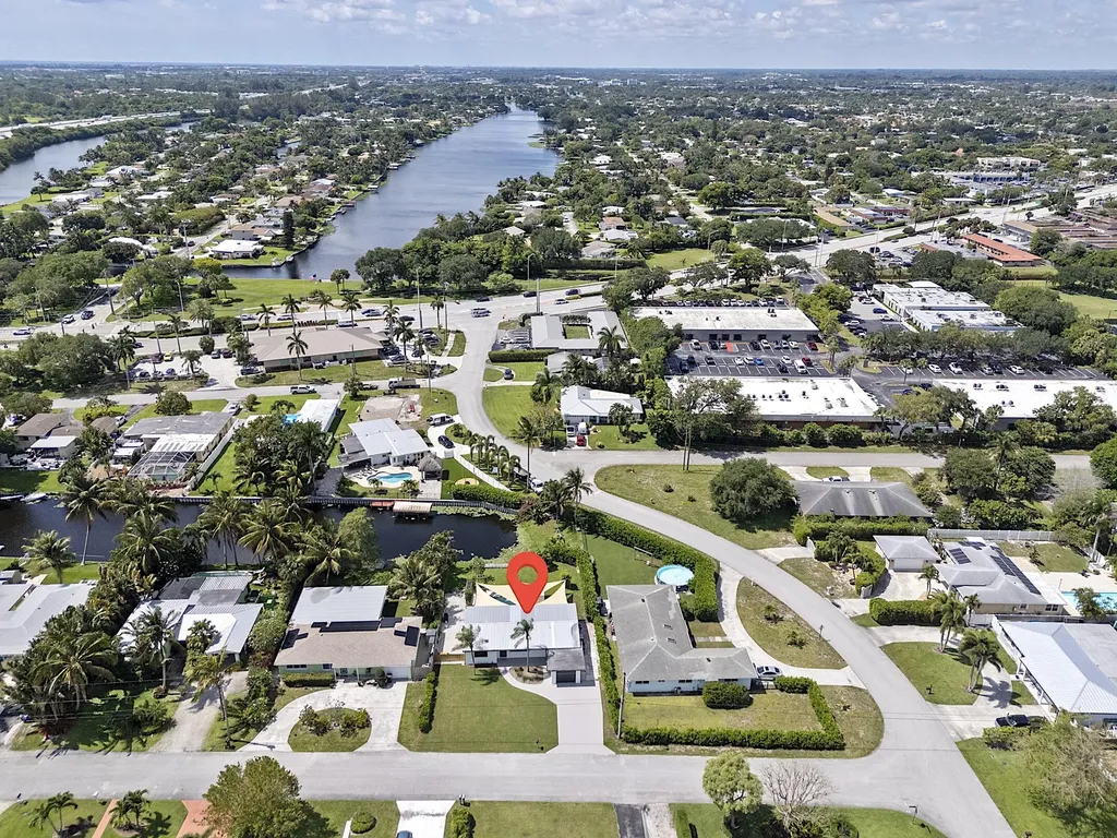 1510 Carandis Circle Lake Clarke Shores FL 33406