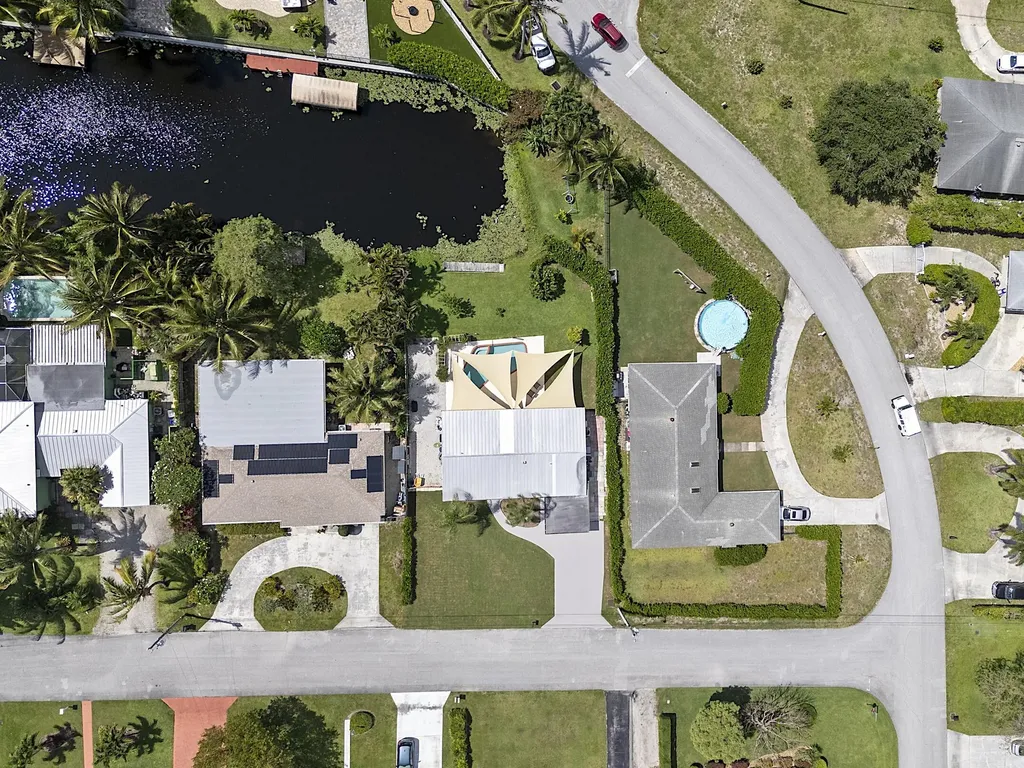 1510 Carandis Circle Lake Clarke Shores FL 33406