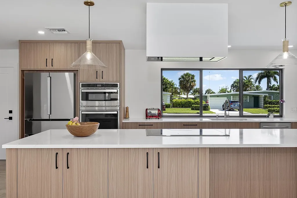 1510 Carandis Circle Lake Clarke Shores FL 33406