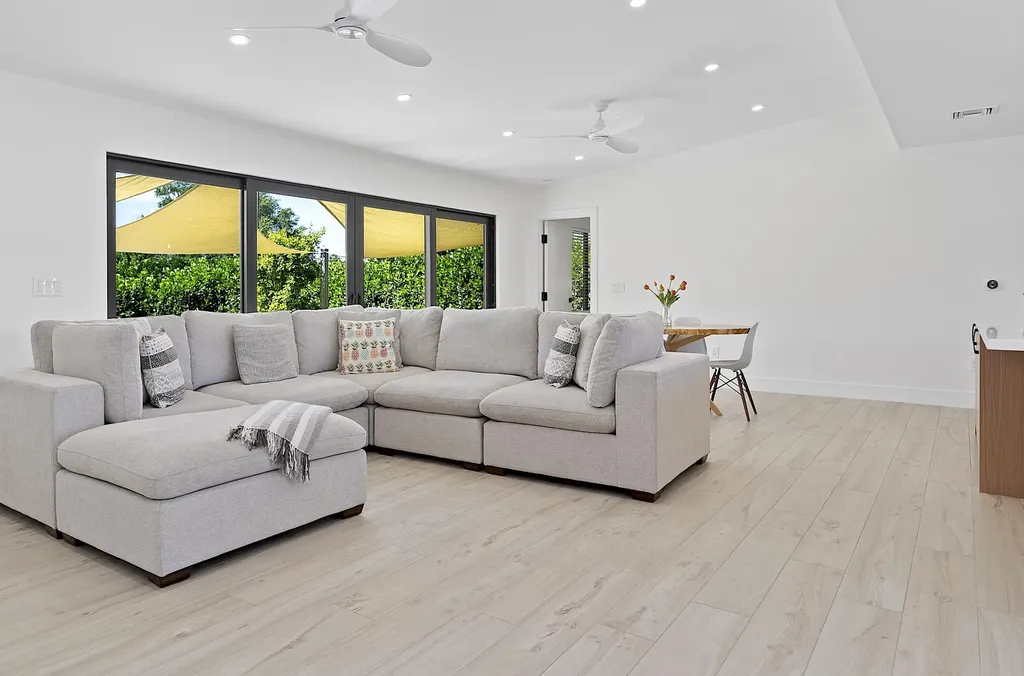 1510 Carandis Circle Lake Clarke Shores FL 33406