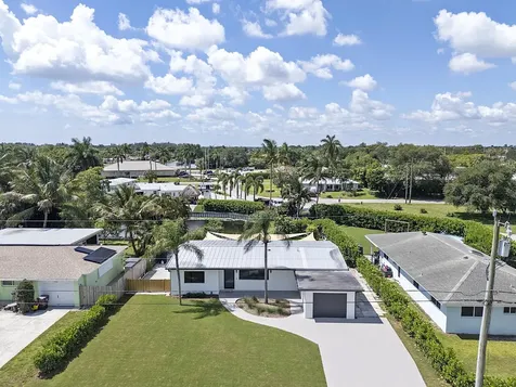 1510 Carandis Circle Lake Clarke Shores FL 33406