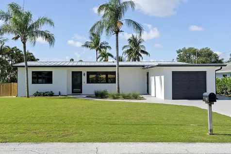 1510 Carandis Circle Lake Clarke Shores FL 33406