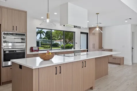 1510 Carandis Circle Lake Clarke Shores FL 33406