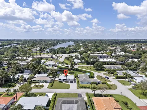 1510 Carandis Circle Lake Clarke Shores FL 33406