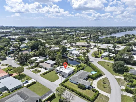 1510 Carandis Circle Lake Clarke Shores FL 33406