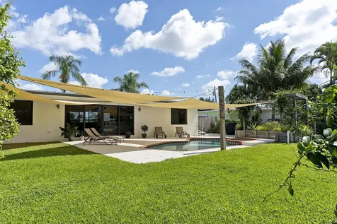 1510 Carandis Circle Lake Clarke Shores FL 33406