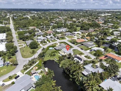 1510 Carandis Circle Lake Clarke Shores FL 33406