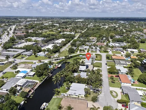 1510 Carandis Circle Lake Clarke Shores FL 33406