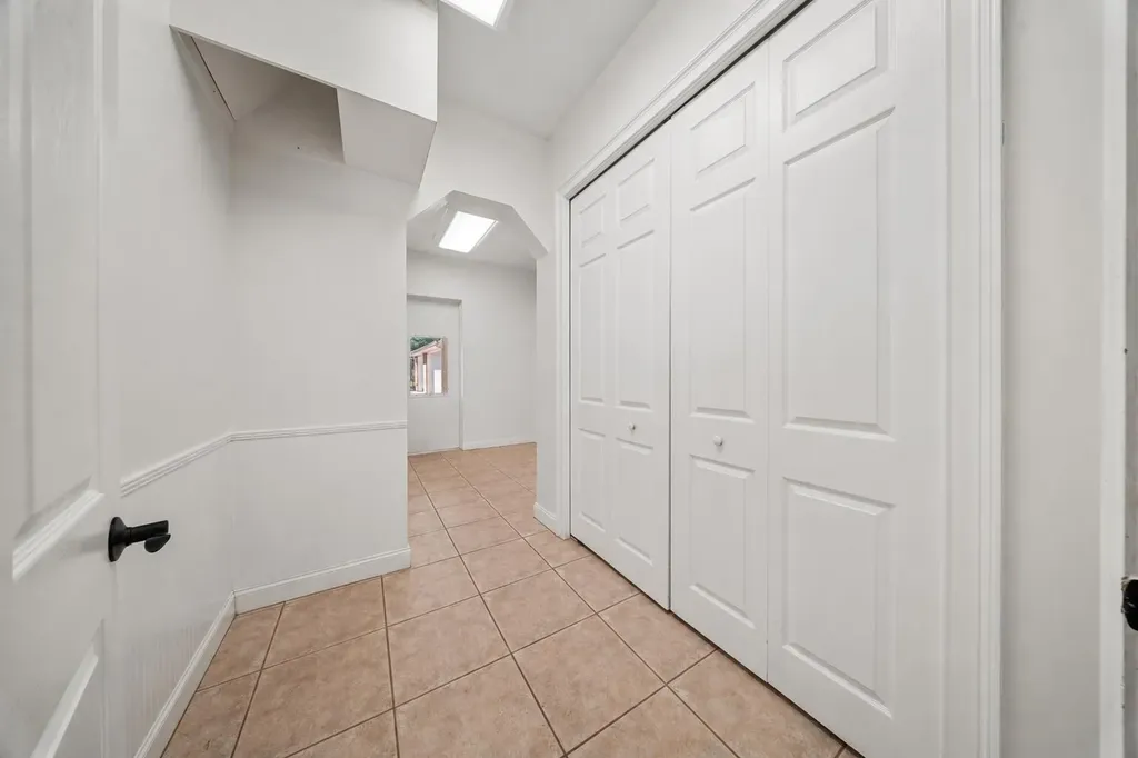 8686 Andrews Avenue Fort Pierce FL 34945