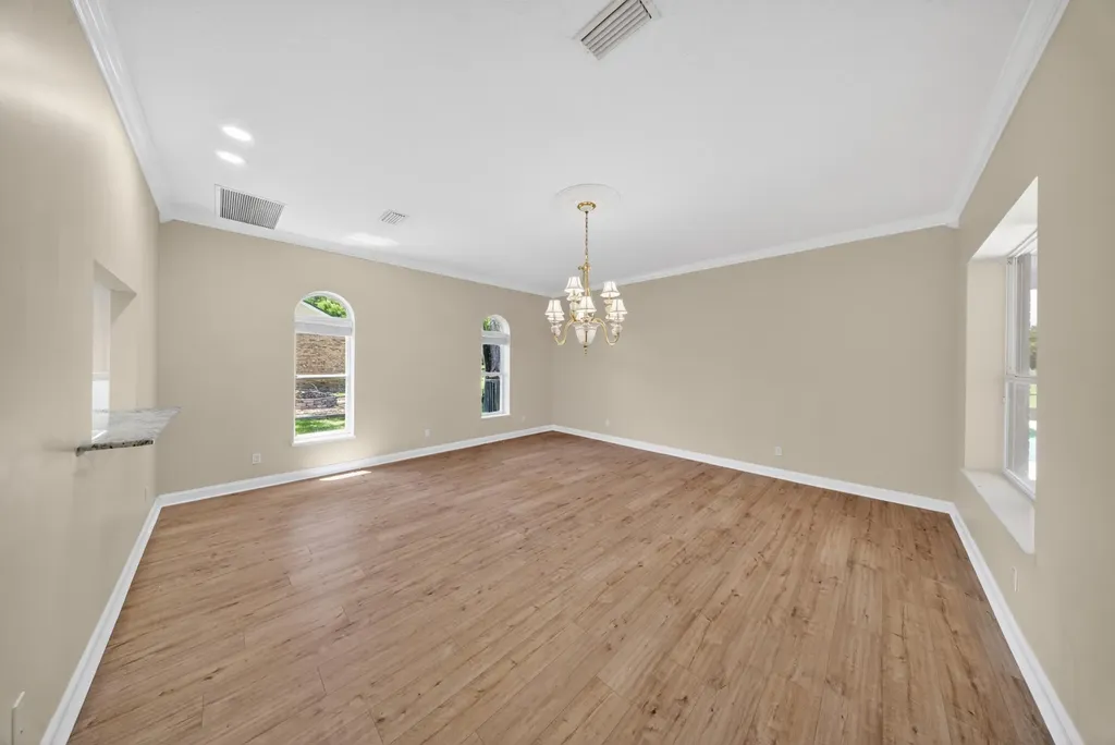 8686 Andrews Avenue Fort Pierce FL 34945