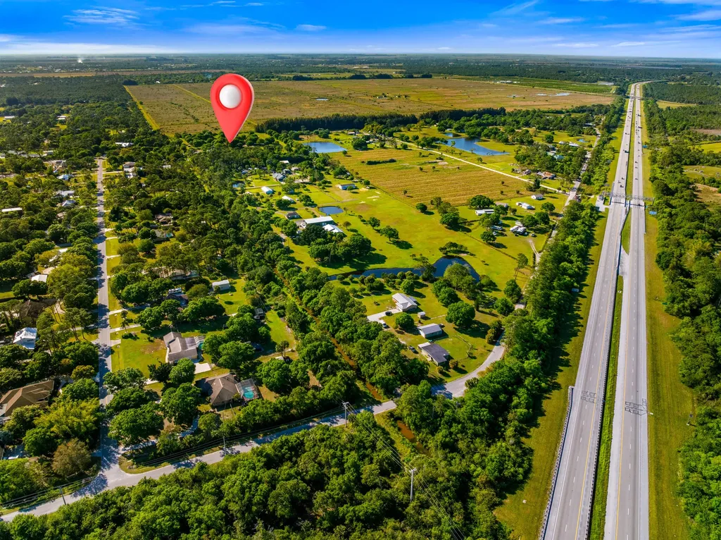 8686 Andrews Avenue Fort Pierce FL 34945