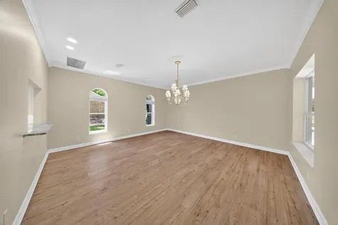 8686 Andrews Avenue Fort Pierce FL 34945