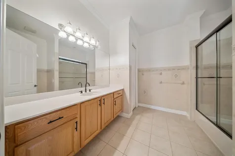 8686 Andrews Avenue Fort Pierce FL 34945