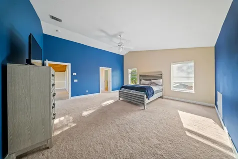 8686 Andrews Avenue Fort Pierce FL 34945