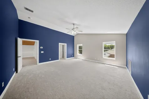 8686 Andrews Avenue Fort Pierce FL 34945