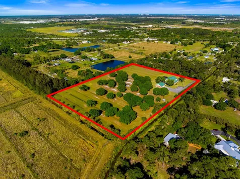 8686 Andrews Avenue Fort Pierce FL 34945