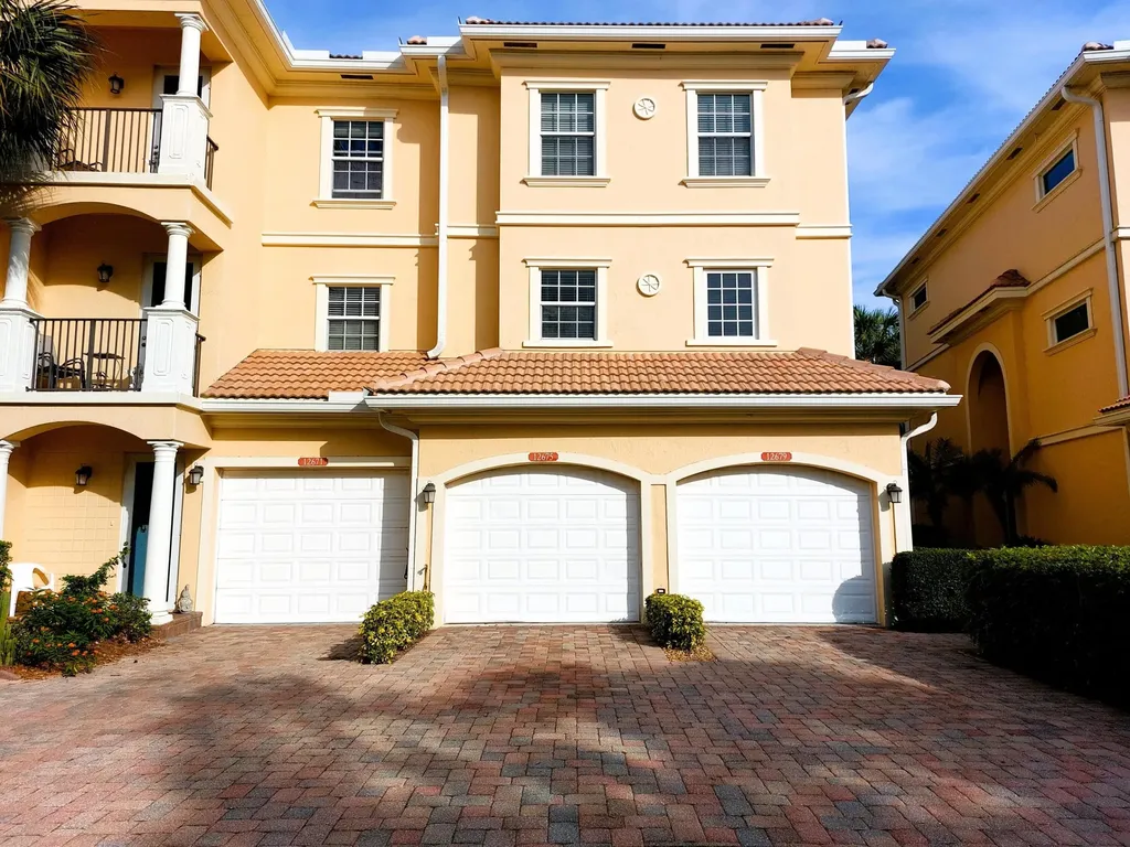 12675 SE Old Cypress Drive Hobe Sound FL 33455