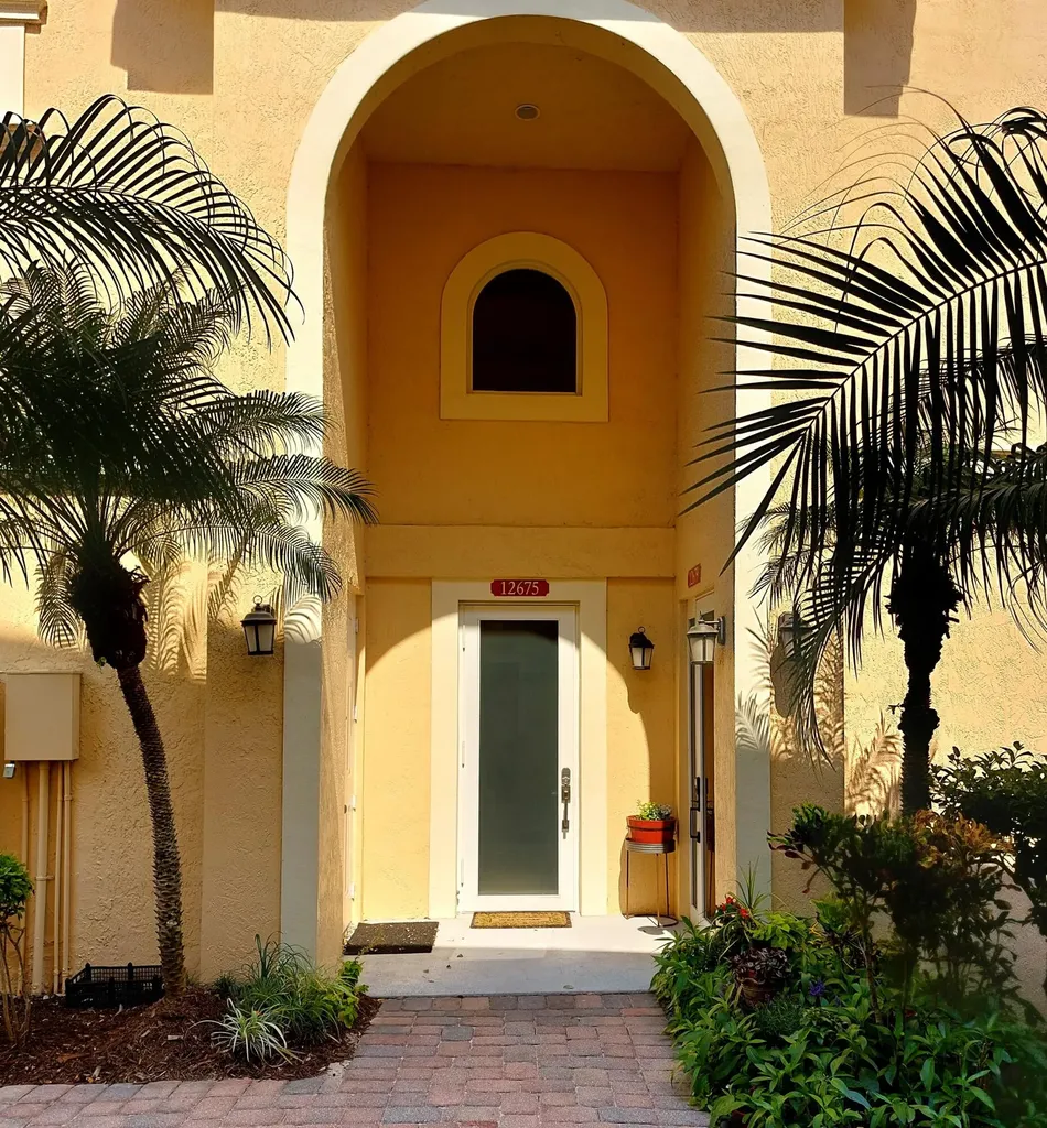 12675 SE Old Cypress Drive Hobe Sound FL 33455