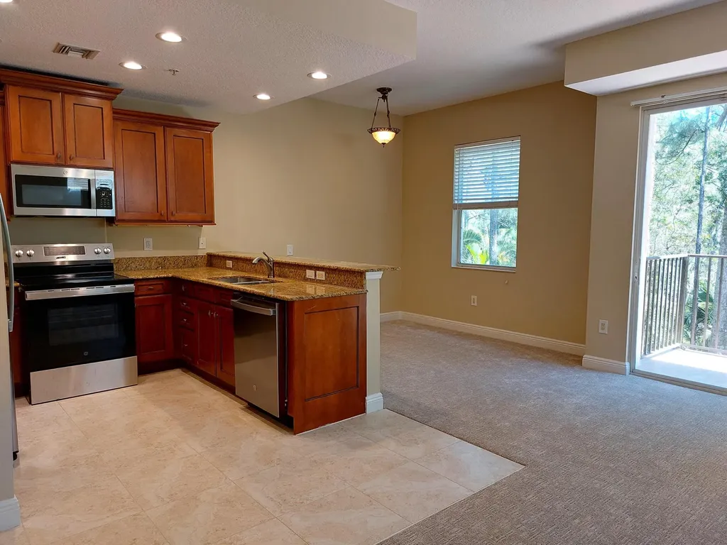 12675 SE Old Cypress Drive Hobe Sound FL 33455