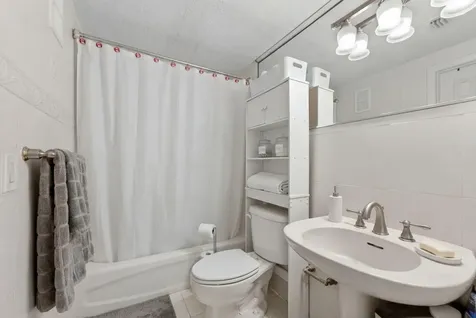 645 NE 121st Street North Miami FL 33161