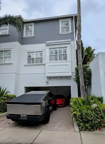290 NE 5th Avenue Delray Beach FL 33483