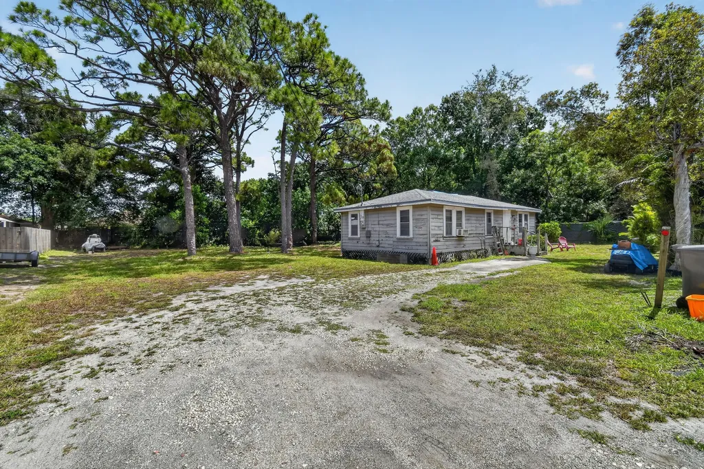6761 Palm Garden Street Jupiter FL 33458