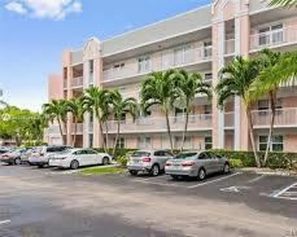 10312 NW 24th Place Sunrise FL 33322