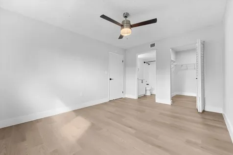 6881 NW 173rd Drive Hialeah FL 33015