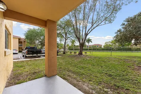 6881 NW 173rd Drive Hialeah FL 33015